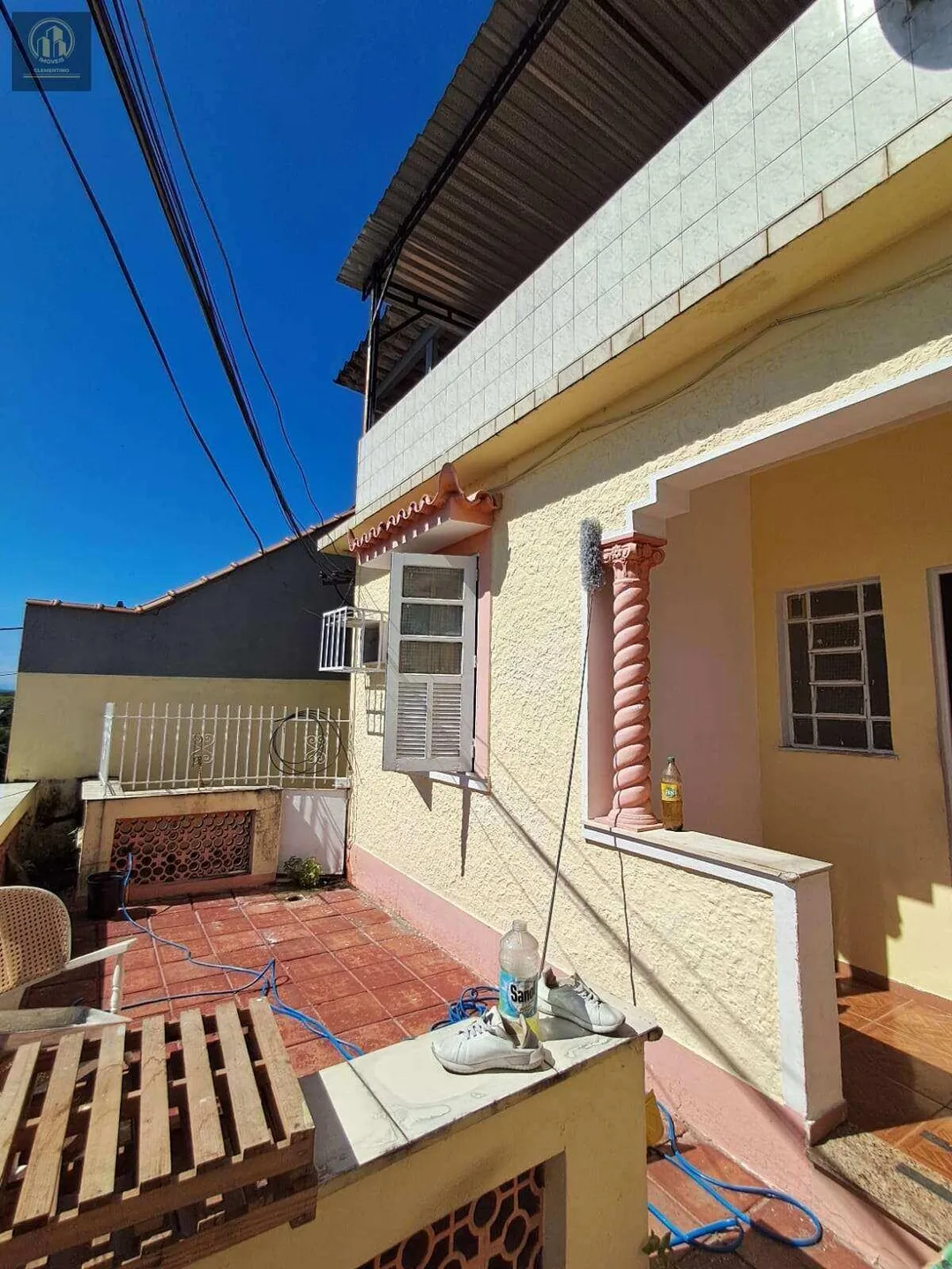 V. Geral - R. São Bartolomeu, Casa de Frente, 169 m², Independente, 2 Varandas, Total 3 Qtos, 2 Banh