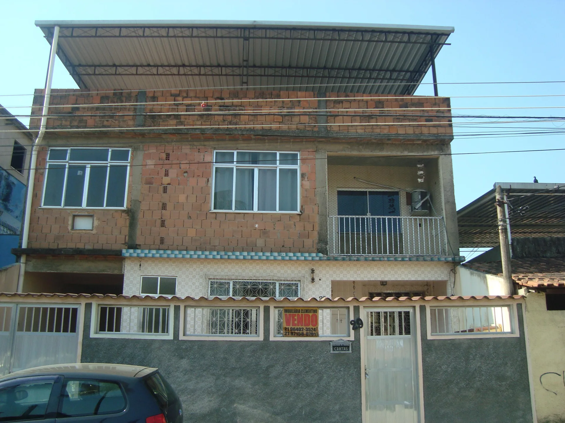 Jardim América - Dois Imóveis, Terreno 250m², 4Qtos, Suíte, Escritório, 4 Vagas.