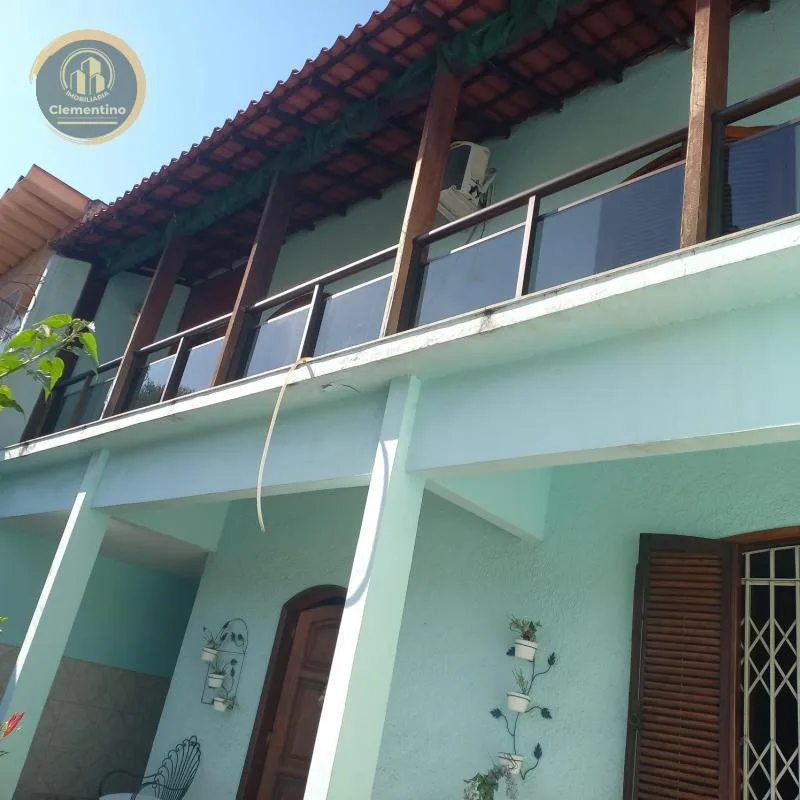 Jardim América - Casa Duplex com 4 Qtos, Suíte, 140m², Qto Externo, Garagem