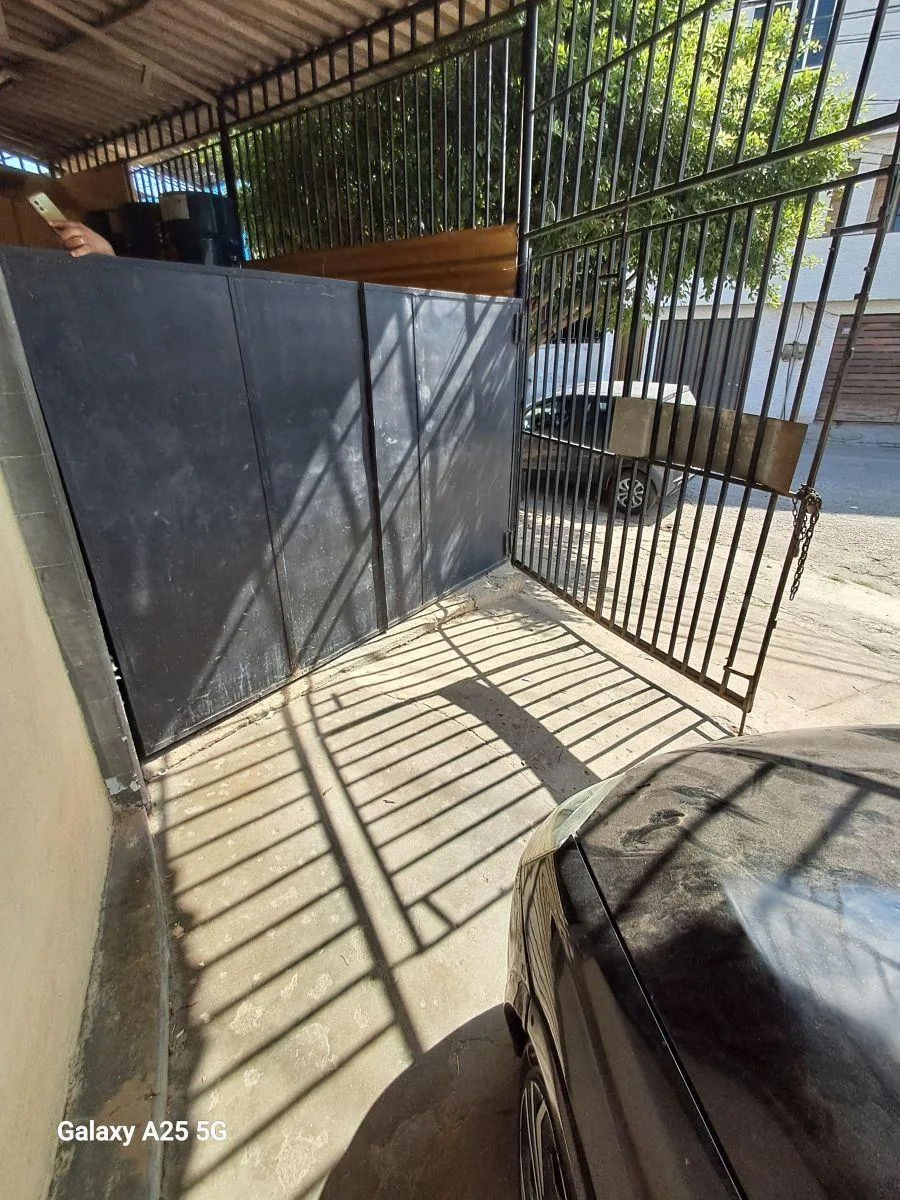 Jardim América - Rua Álvaro Magalhães Esquina com Rodolfo Chambeland, Lojão com 75m², 2 Banheiros.